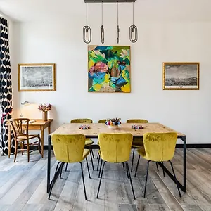 Vue Vieux-port Et Notre Dame, Atypique, Calme, Clim, T2 Chic Appartement Marseille